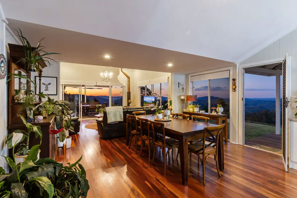 Dining area at Saddleback Farm Maleny